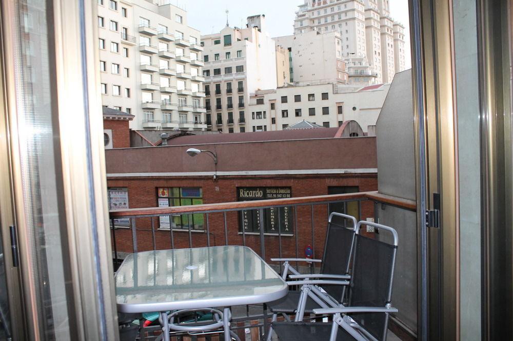Apartamentos Rialto Madrid Kültér fotó