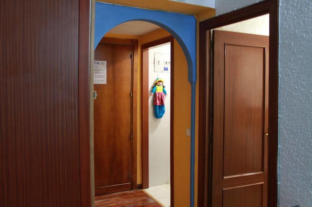 Apartamentos Rialto Madrid Kültér fotó