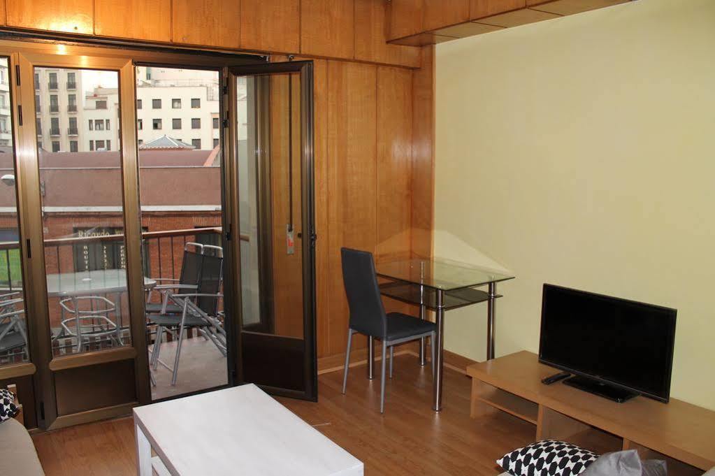 Apartamentos Rialto Madrid Kültér fotó