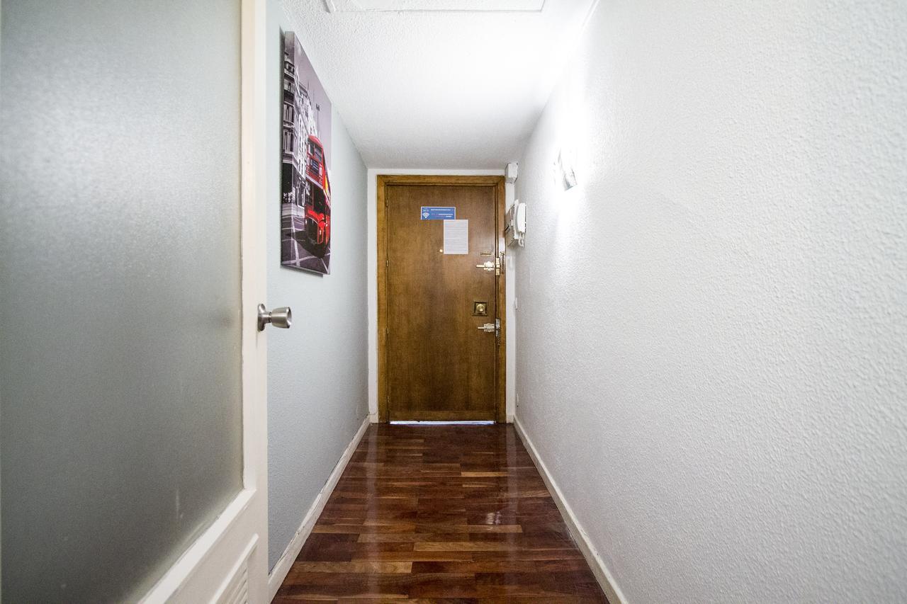 Apartamentos Rialto Madrid Kültér fotó