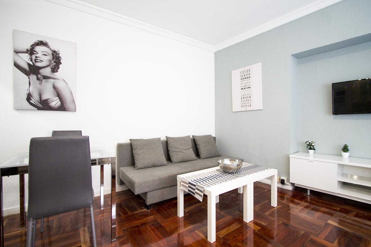 Apartamentos Rialto Madrid Kültér fotó
