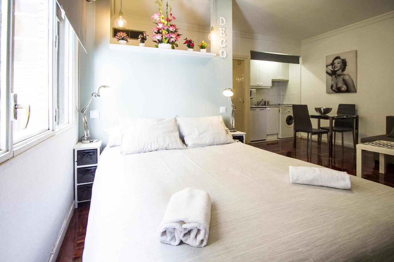 Apartamentos Rialto Madrid Kültér fotó