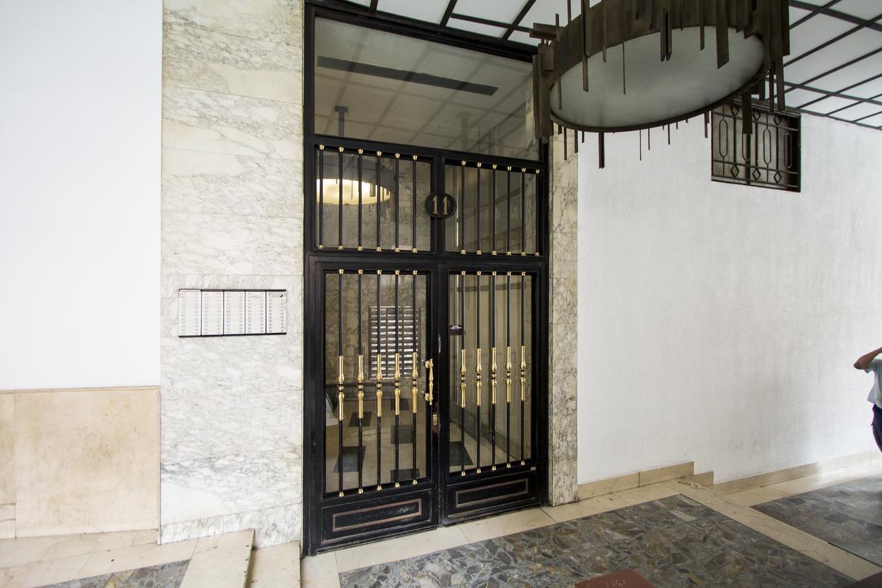 Apartamentos Rialto Madrid Kültér fotó
