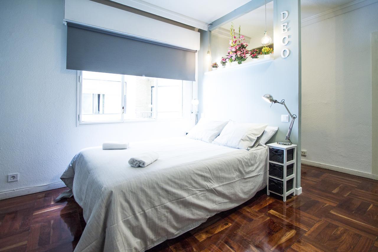Apartamentos Rialto Madrid Kültér fotó